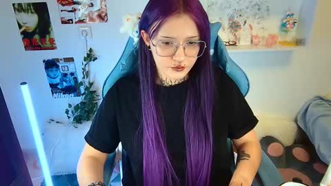 Snapshot of technical_face_powder_error chatting on December 15, 11:25 am technical_face_powder_error online show from December 15, 11:25 am