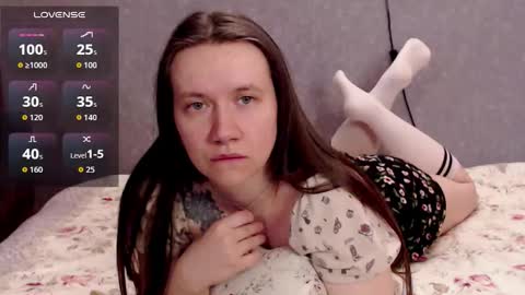 Snapshot of technobae chatting on October 25, 11:29 am Nickie online show from October 25, 11:29 am