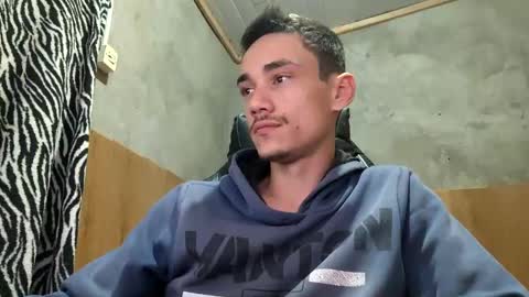 tecnicogatu online show from September 24, 5:33 am