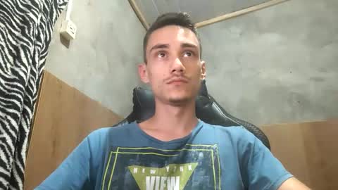 tecnicogatu online show from November 17, 4:51 am