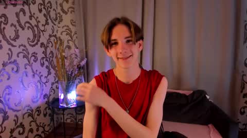 Snapshot of ted_lunn chatting on November 10, 7:46 pm Ted online show from November 10, 7:46 pm