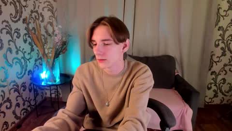 Snapshot of ted_lunn chatting on November 11, 7:14 pm Ted online show from November 11, 7:14 pm