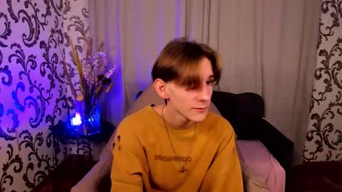 Snapshot of ted_lunn chatting on November 15, 6:48 pm Ted online show from November 15, 6:48 pm