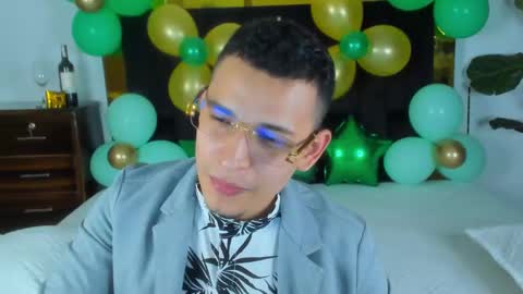 Snapshot of teddy_cowboy chatting on March 11, 2:21 am Follow me on Twitter boys ryder and instagram teddyscoot 12 online show from March 11, 2:21 am