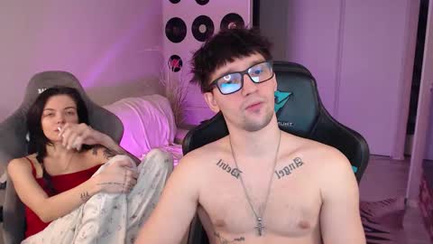 Snapshot of teddy_mode chatting on February 28, 3:24 pm Teddy online show from February 28, 3:24 pm