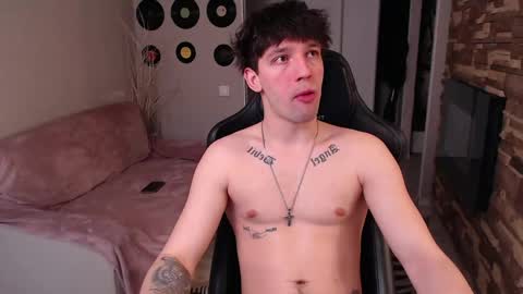 Snapshot of teddy_mode chatting on March 24, 6:07 am Teddy online show from March 24, 6:07 am