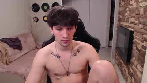 Snapshot of teddy_mode chatting on March 25, 6:25 pm Teddy online show from March 25, 6:25 pm