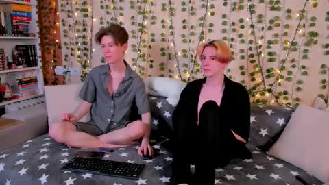 tedy_lun online show from March 6, 7:21 pm