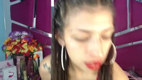 Tayloor online show from January 14, 6:45 am