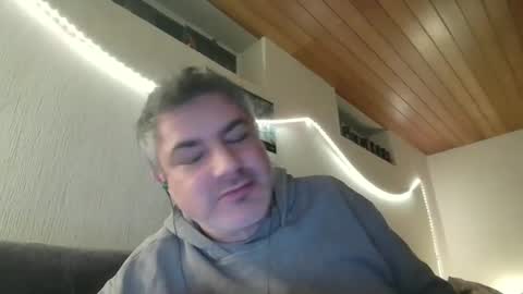 Snapshot of teeforyou chatting on January 15, 12:51 am Peter online show from January 15, 12:51 am