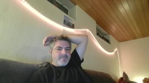 Snapshot of teeforyou chatting on January 31, 2:15 am Peter online show from January 31, 2:15 am