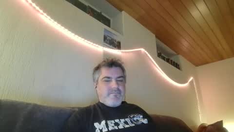 Snapshot of teeforyou chatting on February 11, 12:17 am Peter online show from February 11, 12:17 am