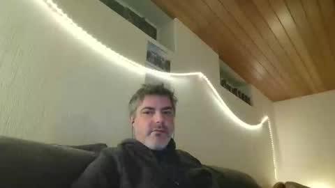 Snapshot of teeforyou chatting on February 18, 1:10 am Peter online show from February 18, 1:10 am