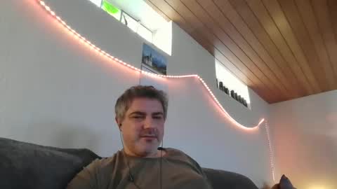 Snapshot of teeforyou chatting on February 22, 8:29 am Peter online show from February 22, 8:29 am