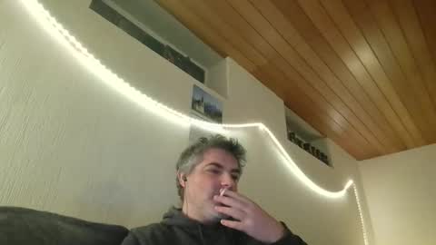 Snapshot of teeforyou chatting on March 8, 11:28 pm Peter online show from March 8, 11:28 pm