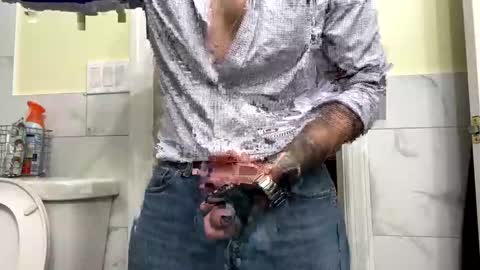 Twizzler online show from October 11, 11:47 pm