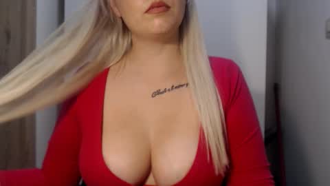 Teeyara  online show from September 26, 4:11 pm