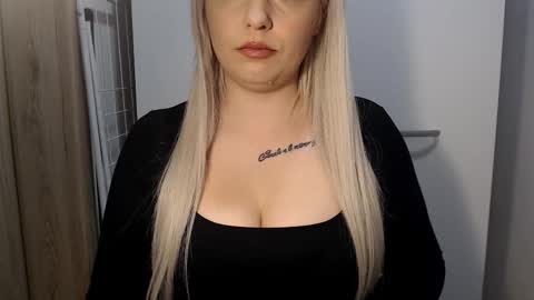 Teeyara  online show from February 2, 5:55 pm