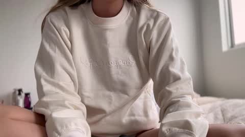 Amy No penetration Virgiin giirl online show from October 20, 11:43 am