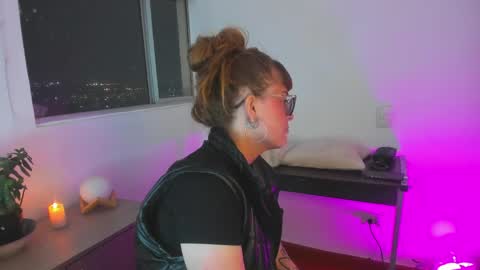 Snapshot of tekila__ chatting on April 1, 2:12 am tekila__ online show from April 1, 2:12 am