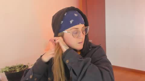 tekila__ online show from May 12, 9:34 pm