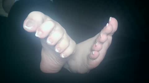 Viv West online show from October 20, 3:29 am