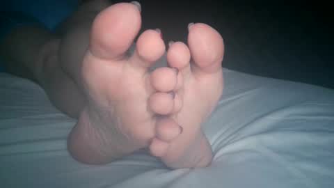 Viv West online show from November 18, 3:01 am