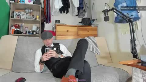 Virg Lszl online show from February 3, 1:19 pm