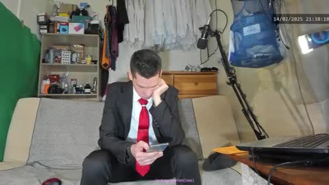 Virg Lszl online show from February 14, 8:37 pm