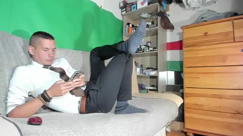 Virg Lszl online show from October 4, 2:48 pm