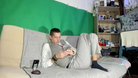 Virg Lszl online show from December 4, 6:38 pm