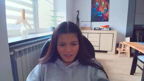 Snapshot of tell_me_goddess chatting on October 16, 8:48 am Amazing SALOME online show from October 16, 8:48 am