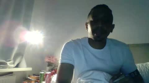 Snapshot of tellmewhat2do4y chatting on January 5, 7:49 pm Dkcoupleee online show from January 5, 7:49 pm