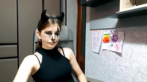 Snapshot of tempiebunting chatting on October 30, 5:42 am Alice online show from October 30, 5:42 am