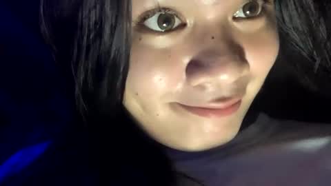 Snapshot of temptation_happiness chatting on January 16, 4:49 am Just call me Tiara online show from January 16, 4:49 am