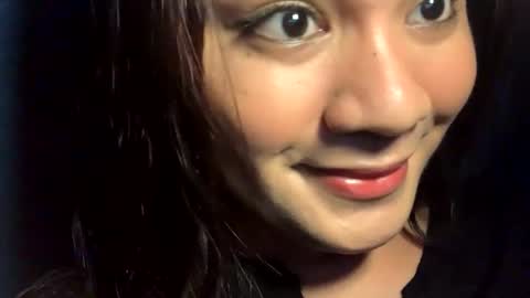 Snapshot of temptation_happiness chatting on March 2, 2:30 am Just call me Tiara online show from March 2, 2:30 am