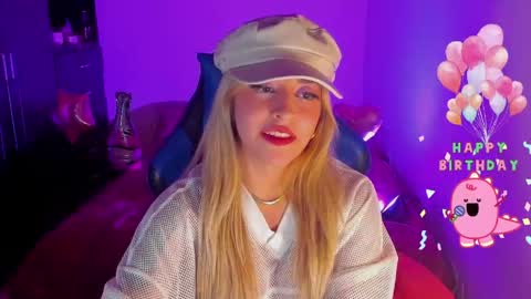 Sara online show from May 7, 8:09 am