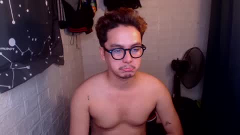Snapshot of tempting_jon chatting on June 14, 2:30 pm tempting_jon online show from June 14, 2:30 pm