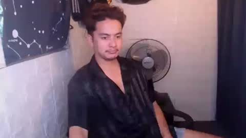 Snapshot of tempting_jon chatting on June 15, 3:20 am tempting_jon online show from June 15, 3:20 am