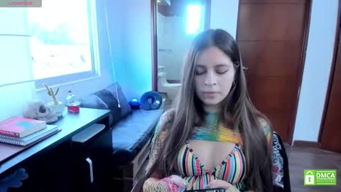 Snapshot of temptressweet chatting on October 7, 9:45 pm Scar online show from October 7, 9:45 pm