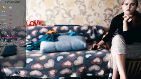 Snapshot of tender__ada chatting on December 4, 10:02 am Ada online show from December 4, 10:02 am