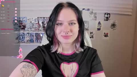 Snapshot of tender__kitty chatting on November 22, 3:11 pm Sue online show from November 22, 3:11 pm