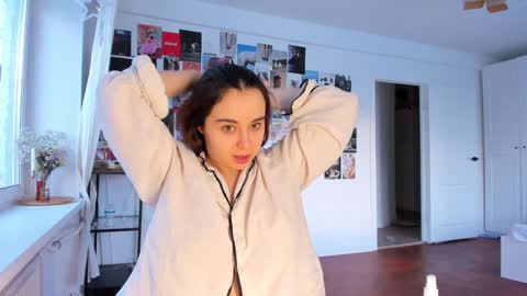 tenderalise online show from January 4, 10:16 am