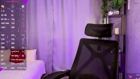 Snapshot of tendermist chatting on September 22, 8:00 pm Nelly online show from September 22, 8:00 pm