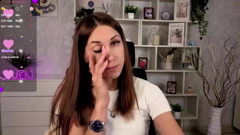 Snapshot of tendermist chatting on October 22, 8:52 pm Nelly online show from October 22, 8:52 pm