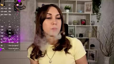 Snapshot of tendermist chatting on October 29, 8:43 pm Nelly online show from October 29, 8:43 pm