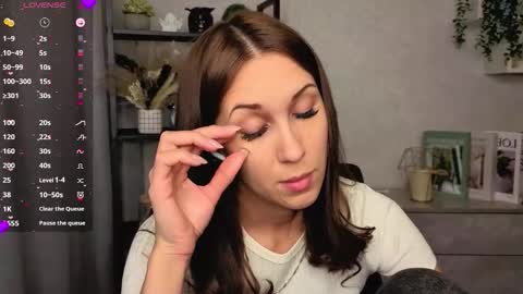 Snapshot of tendermist chatting on December 14, 6:01 pm Nelly online show from December 14, 6:01 pm