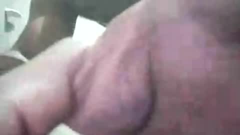 Snapshot of tenebroso808356 chatting on June 20, 9:39 pm tenebroso808356 online show from June 20, 9:39 pm