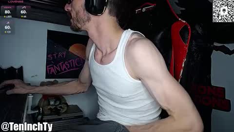 Snapshot of teninchty chatting on November 4, 5:06 am Ty online show from November 4, 5:06 am