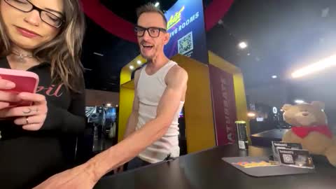 Snapshot of teninchty chatting on November 8, 8:29 pm Ty online show from November 8, 8:29 pm